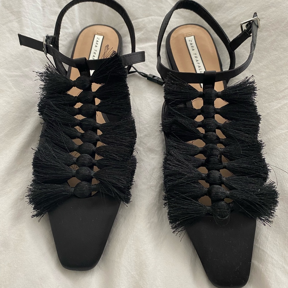 Stunning Fringe/Tassel Flat